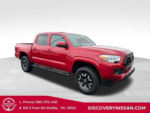 Used 2020 Toyota Tacoma SR AWD/4WD image 4