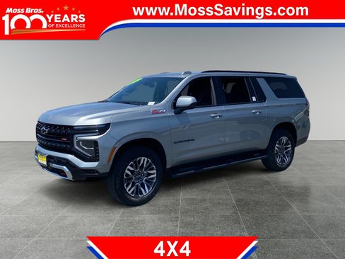 Used 2025 Chevrolet Suburban Z71 AWD/4WD image 1