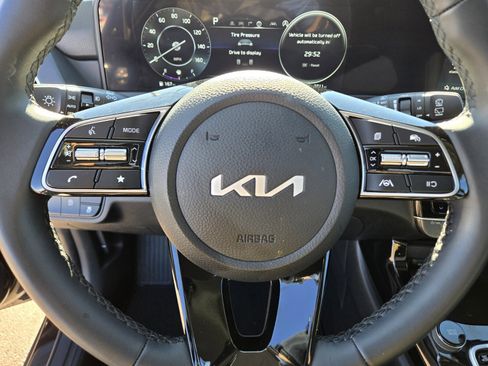 Certified 2025 Kia Seltos EX image 23