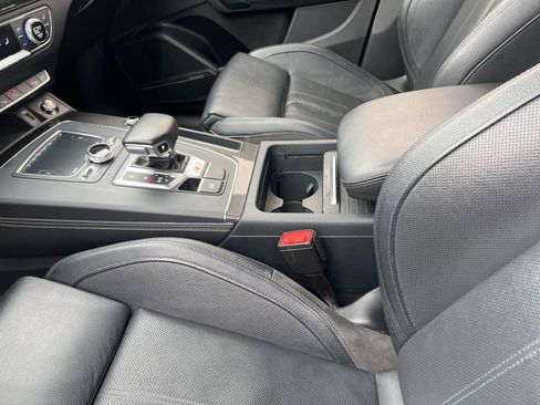 Used 2019 Audi SQ5 Prestige w/ Prestige Package AWD/4WD image 26