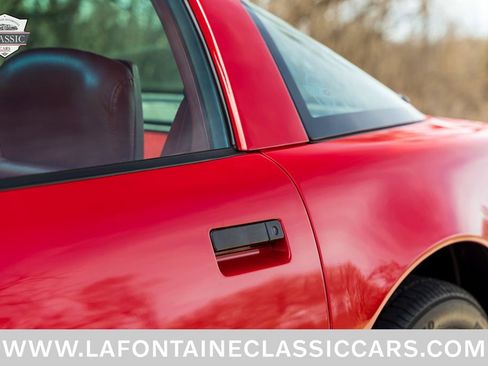 Used 1991 Chevrolet Corvette Coupe image 82