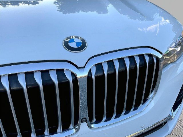 Used 2020 BMW X7 xDrive40i w/ Cold Weather Package AWD/4WD image 35