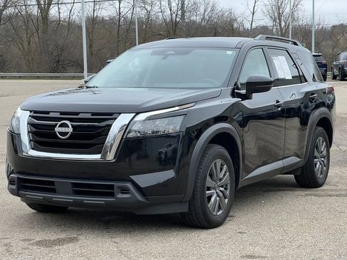 Used 2024 Nissan Pathfinder SV AWD/4WD image 39