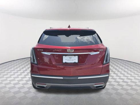 Used 2022 Cadillac XT5 Premium Luxury w/ Platinum Package FWD image 5