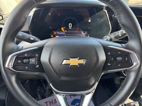 Used 2024 Chevrolet Trax LT w/ LT Convenience Package image 40