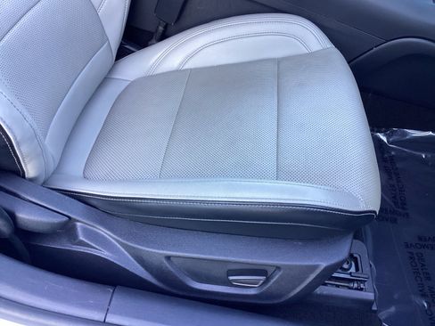 Used 2024 Ford Mustang GT Premium image 18