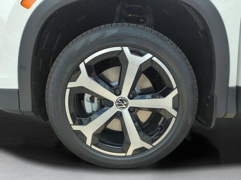 New 2026 Volkswagen Tiguan SE AWD/4WD image 46