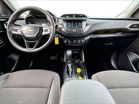Used 2023 Chevrolet TrailBlazer LS FWD image 21