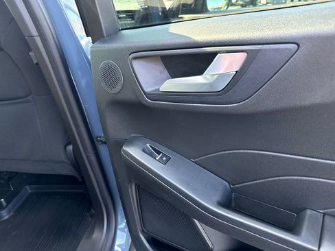 Used 2023 Ford Escape Active w/ Tech Pack #2 AWD/4WD image 36