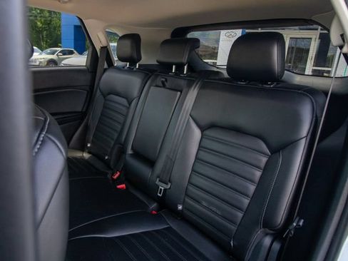 Used 2022 Ford Edge SEL AWD/4WD image 9