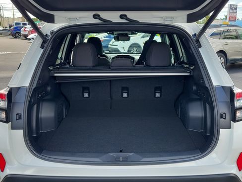 Used 2026 Subaru Forester Premium image 12