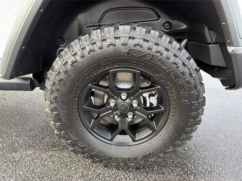 Used 2025 Jeep Wrangler Unlimited Sport S 4xe AWD/4WD image 19