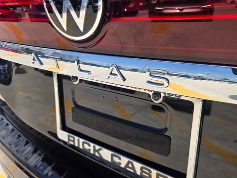 Certified 2026 Volkswagen Atlas SE w/ Panoramic Sunroof Package FWD image 16