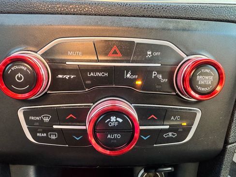 Used 2018 Dodge Charger SRT w/ Harman/Kardon Audio Group image 24