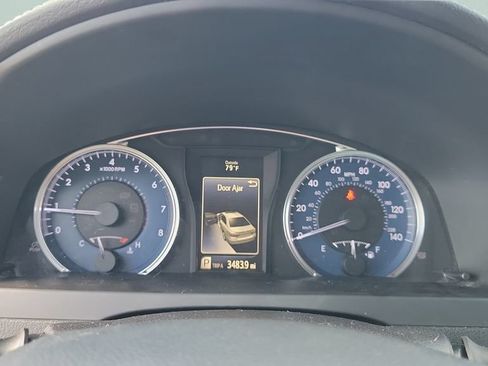 Used 2016 Toyota Camry XLE w/ Moonroof Package FWD image 22