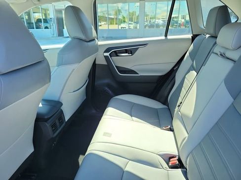 Used 2021 Toyota RAV4 XLE Premium FWD image 14
