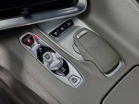 Used 2024 Chevrolet Corvette Stingray Premium Conv w/ Z51 Performance Package image 18