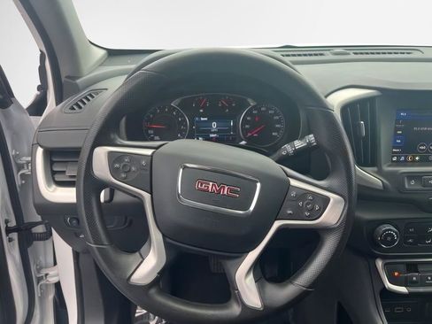 Used 2024 GMC Terrain SLE image 27
