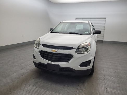 Used 2017 Chevrolet Equinox LS FWD image 15