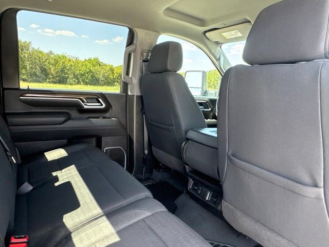 Used 2025 Chevrolet Silverado 2500 LT w/ Convenience Package AWD/4WD image 25