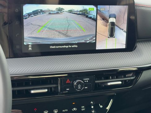 New 2026 Nissan Kicks SR w/ Cold Weather Package image 25