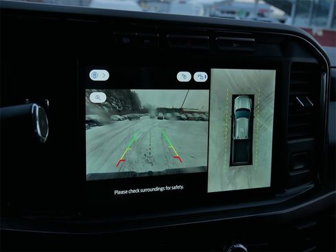 Certified 2023 Ford F450 Lariat w/ Chrome Package image 27