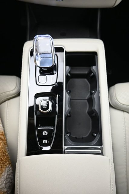 New 2026 Volvo XC90 B6 Ultra w/ Protection Package AWD/4WD image 11