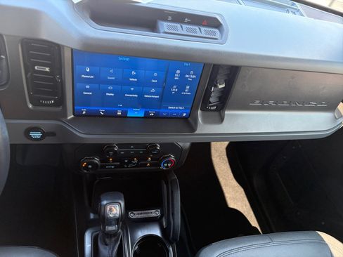 Used 2024 Ford Bronco Big Bend AWD/4WD image 18