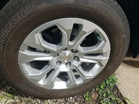 Certified 2024 Chevrolet Silverado 1500 LTZ w/ LTZ Convenience Package II image 27