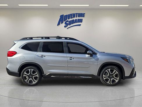 Used 2023 Subaru Ascent Limited image 7