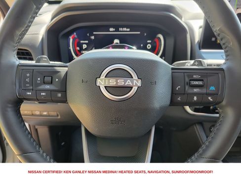 Certified 2025 Nissan Rogue Platinum w/ Tech Package AWD/4WD image 31