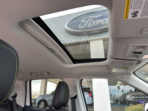 New 2025 Ford Maverick Lobo image 35