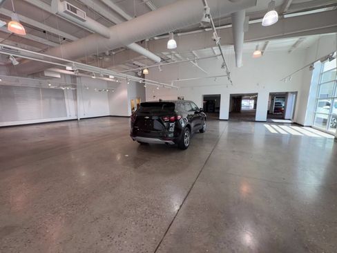 Used 2026 Chevrolet Blazer LT FWD image 13