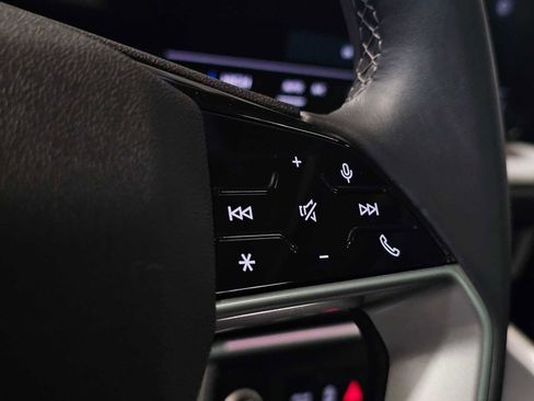 Certified 2025 Audi Q5 Premium image 28