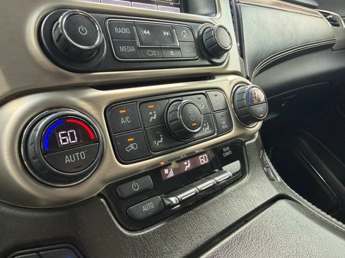 Used 2020 GMC Yukon Denali w/ Denali Ultimate Package RWD image 16