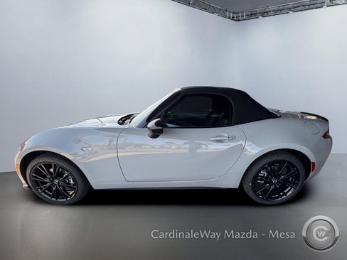 New 2026 MAZDA MX-5 Miata Club w/ Interior Package RWD image 7