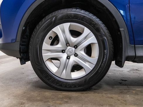 Used 2015 Toyota RAV4 LE AWD/4WD image 11