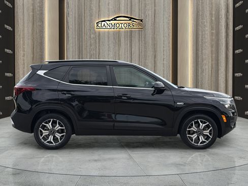 Used 2021 Kia Seltos EX AWD/4WD image 8