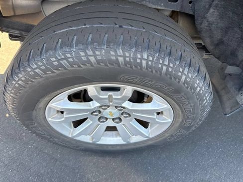 Used 2019 Chevrolet Colorado LT w/ LT Convenience Package RWD image 11