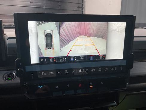 Used 2024 GMC Hummer EV 2X w/ LPO, Illumination Package AWD/4WD image 26