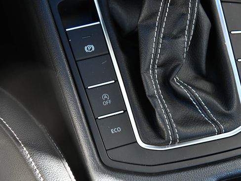 Used 2024 Volkswagen Jetta SE image 24