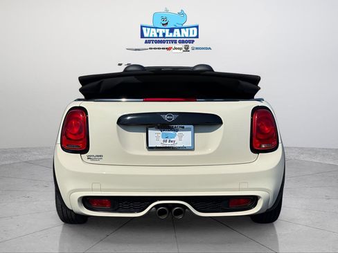 Used 2019 MINI Cooper S w/ Signature Upholstery Package image 4