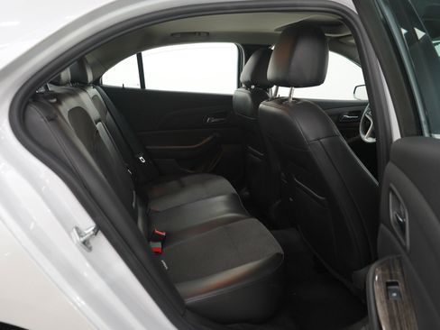 Used 2015 Chevrolet Malibu LT image 10