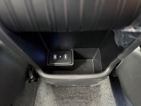 Certified 2025 Hyundai Kona SE image 22