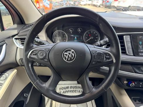 Used 2019 Buick Enclave Essence AWD/4WD image 19
