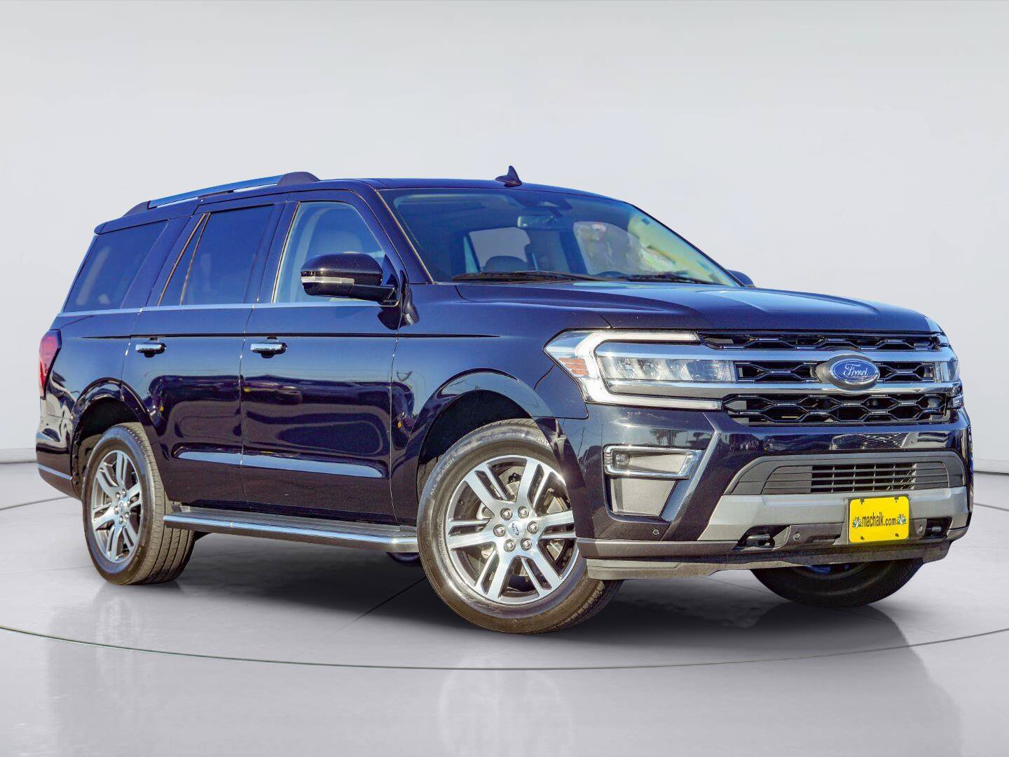 Used 2023 Ford Expedition Limited AWD/4WD image 1