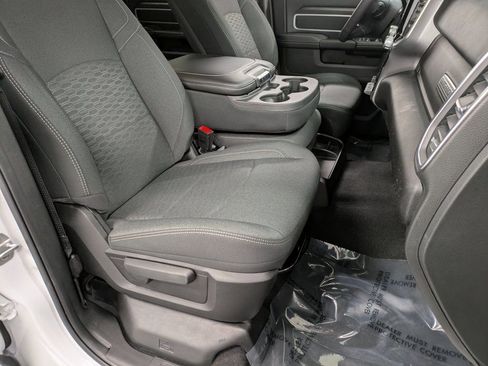 Used 2025 RAM 2500 Big Horn image 28