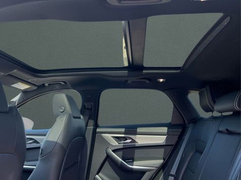 Used 2025 Jaguar F-PACE R-Dynamic S image 17