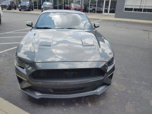 Used 2020 Ford Mustang Coupe w/ Equipment Group 101A RWD image 4