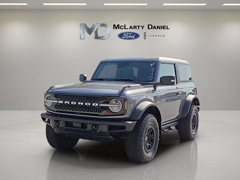 Certified 2023 Ford Bronco Wildtrak AWD/4WD image 2